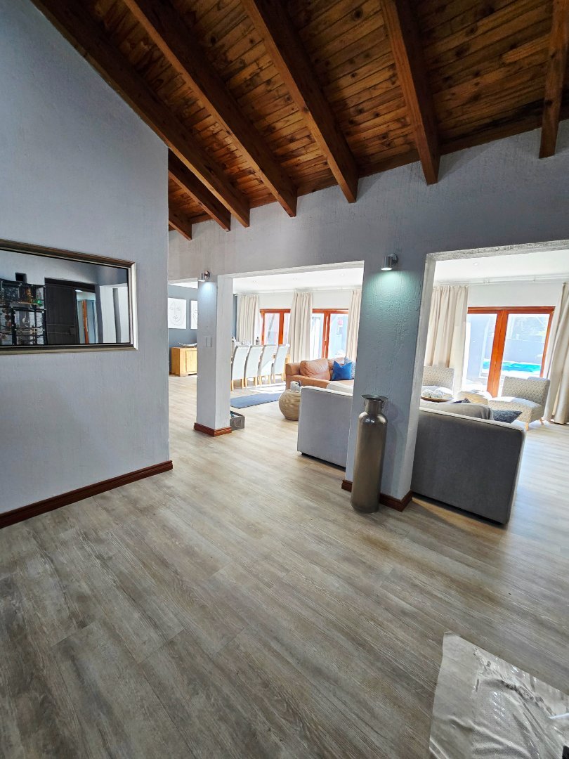4 Bedroom Property for Sale in Flamwood North West